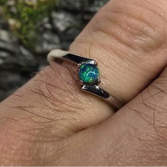 The “you’re my world” Sterling silver black opal ring - Picture 1 of 5